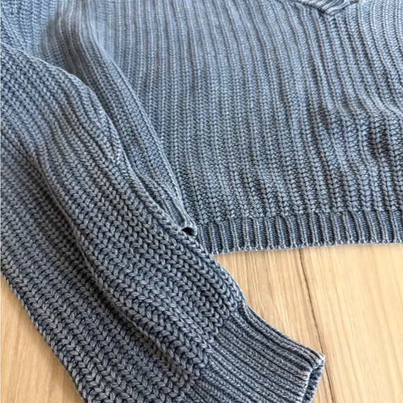 Aeropostale Blue V-Neck Cropped Sweater - Picture 3 of 8